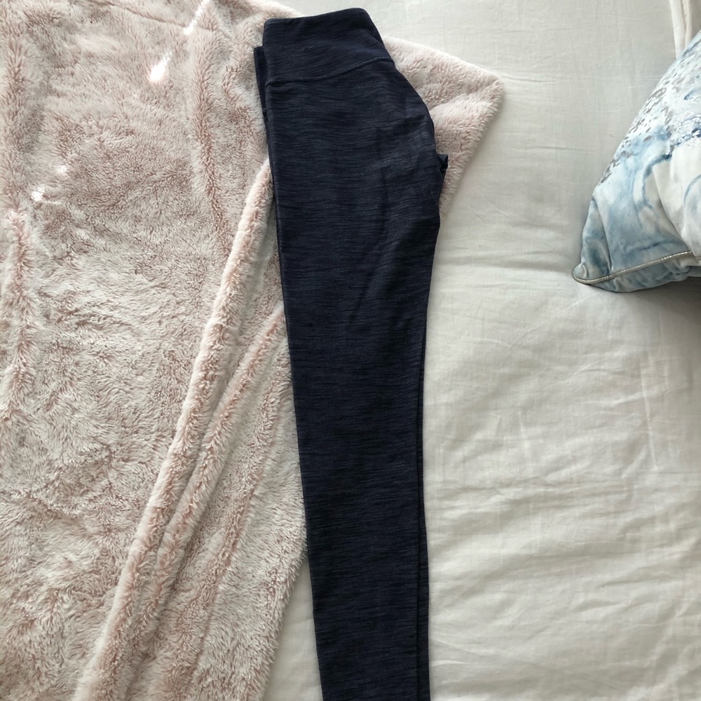 Lululemon leggings size 6